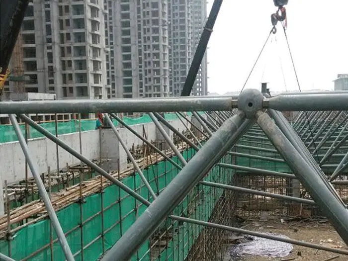南宫国际会展中心网架