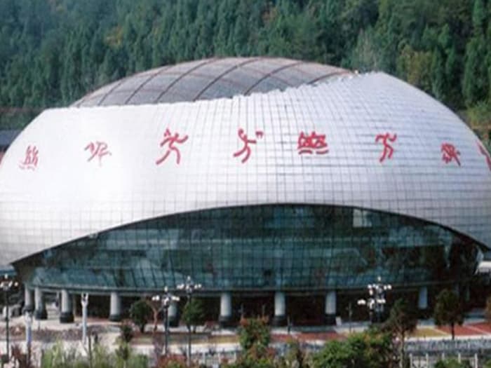 南宫体育中心球形网架加工安装
